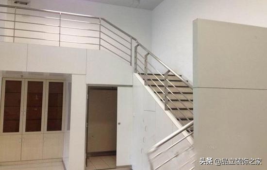 现代高端复式写字楼装修效果图鉴赏