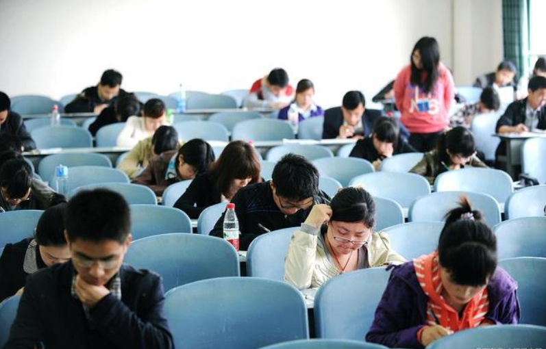 大学要不要入党，入党有什么好处，对就业有帮助吗？怎样才能入党