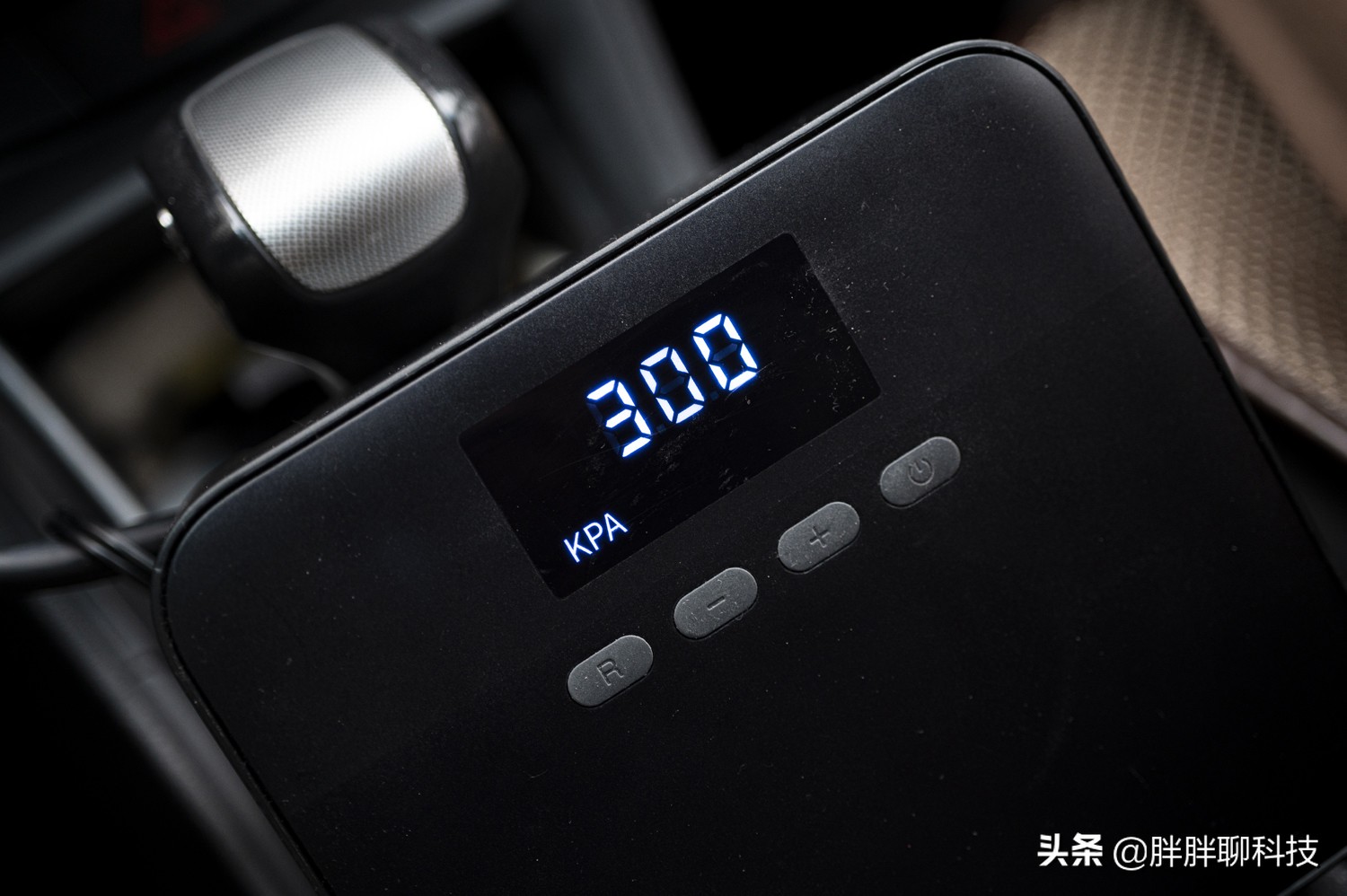 谁的气量更足？360 Q3与70迈青春版车载充气泵对比评测