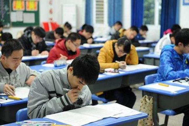 不同省份公布“高考查分”时间，是有差别的，2021届考生别记错了