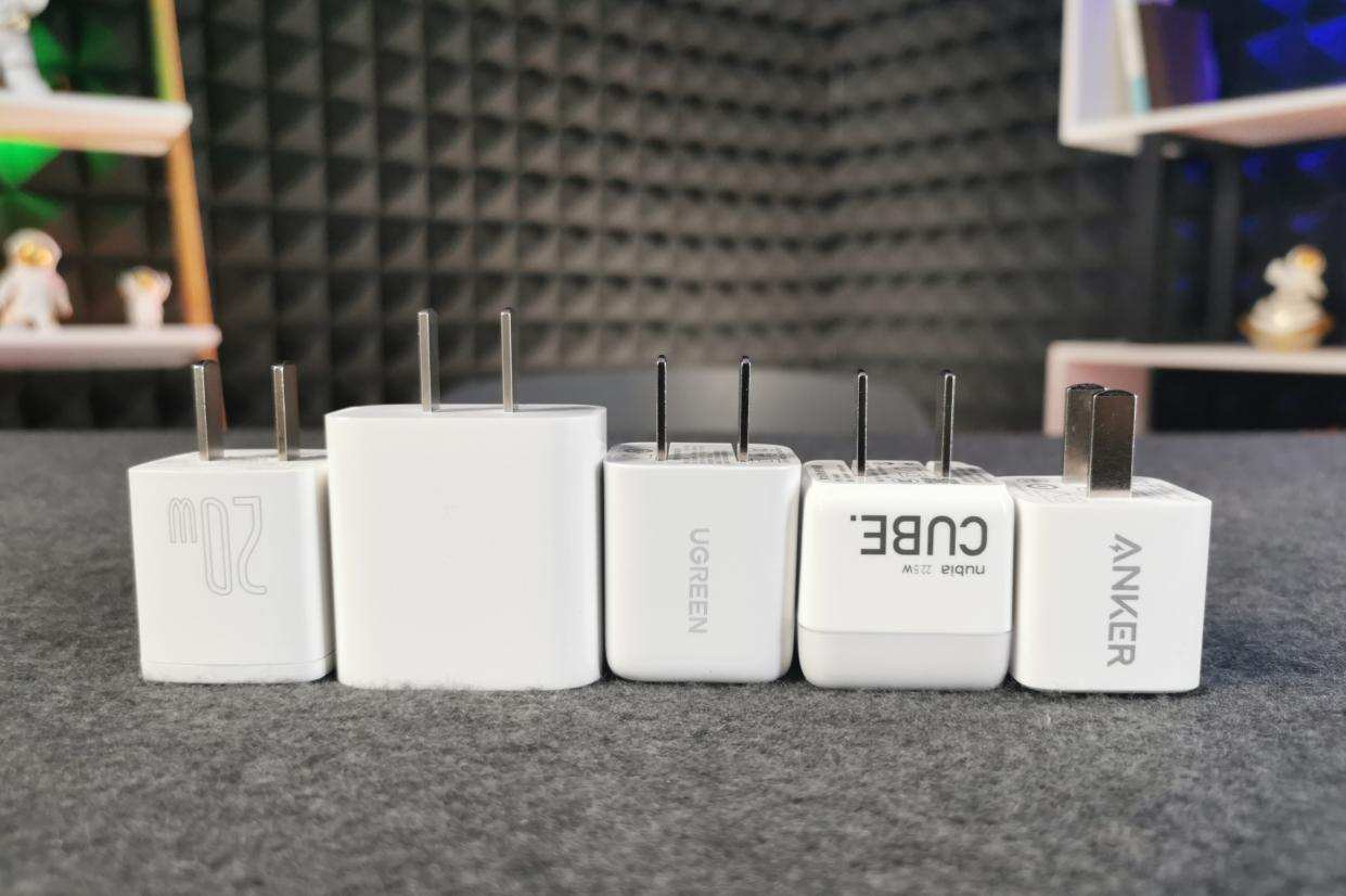 5款 iPhone 热门 20W 快充头，哪款最值得买？