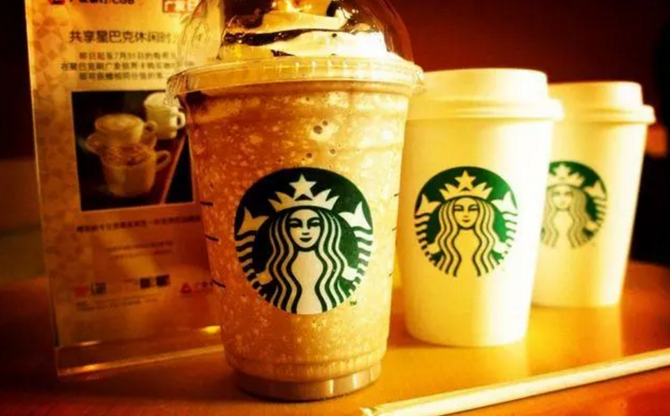 星巴克不止有星杯和杯袋，还有「星享卡和星礼卡」