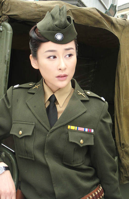 風起雲湧，危機四伏，靳東、周揚二度攜手上演諜戰劇收獲觀眾好評