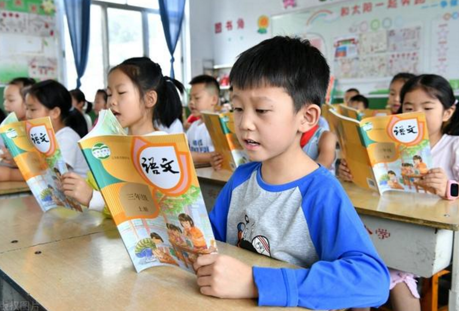 “英语踢出高考”呼声渐高，2021年成节点？已有地区英语骤降20分