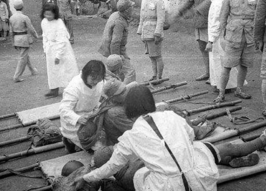 �ձ�Ͷ����͵͵��ը�������ҹ���60����ϱ����ķ��ֵ����񵯵�