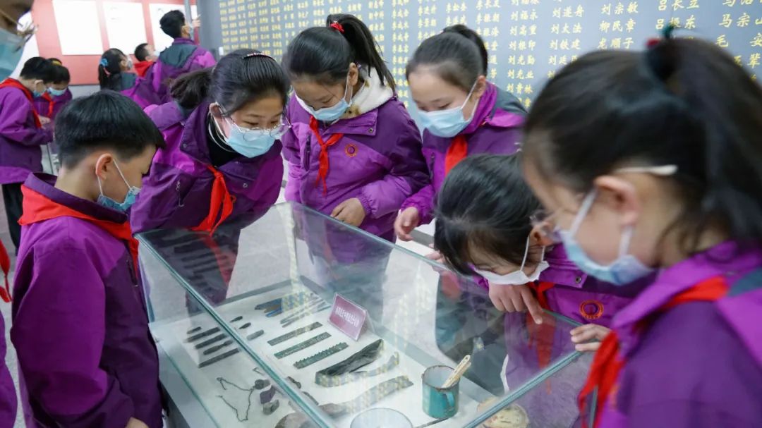 缅怀先烈 信念不朽—洛阳东外献礼中国共产党成立100周年活动