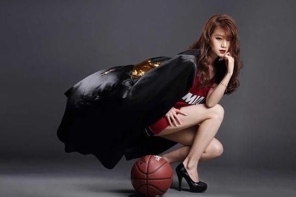 徐小溢为什么不在腾讯nba(长相清纯、身材靓丽、肤白貌美，她就是美女篮球主播—徐小溢。)