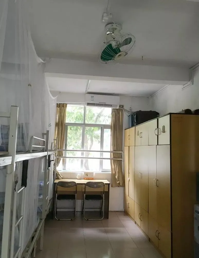 同仁学校（广州16所民办初中宿舍到大盘点）