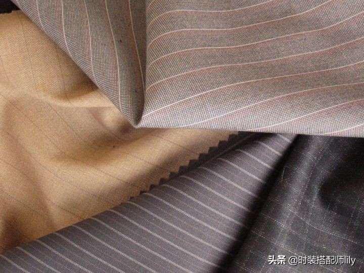 女性怎么挑选适合自己的职业装？