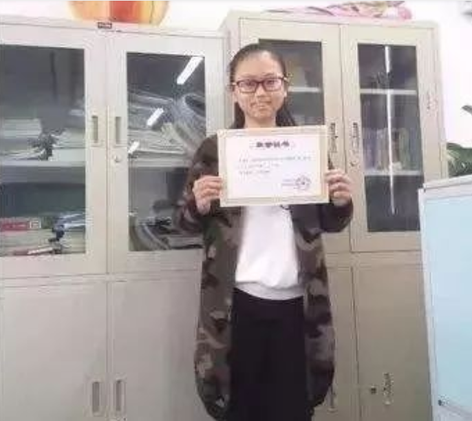 2年前高考的“神仙卷面”，文采和书法“齐飞”，至今无人超越