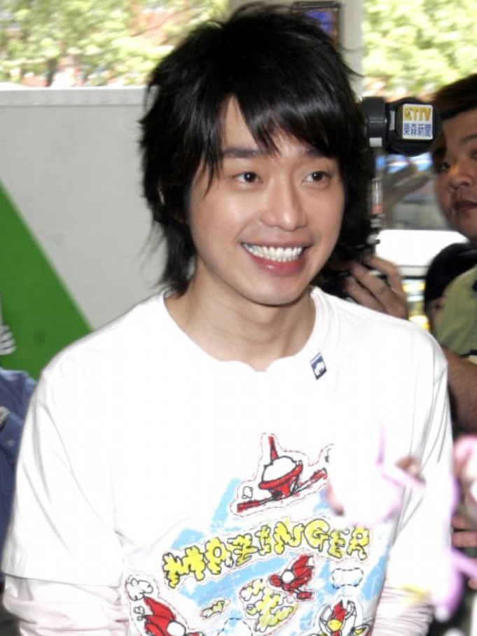 退学替家人还债，一首歌红遍大江南北，张栋梁为何在巅峰时隐退？