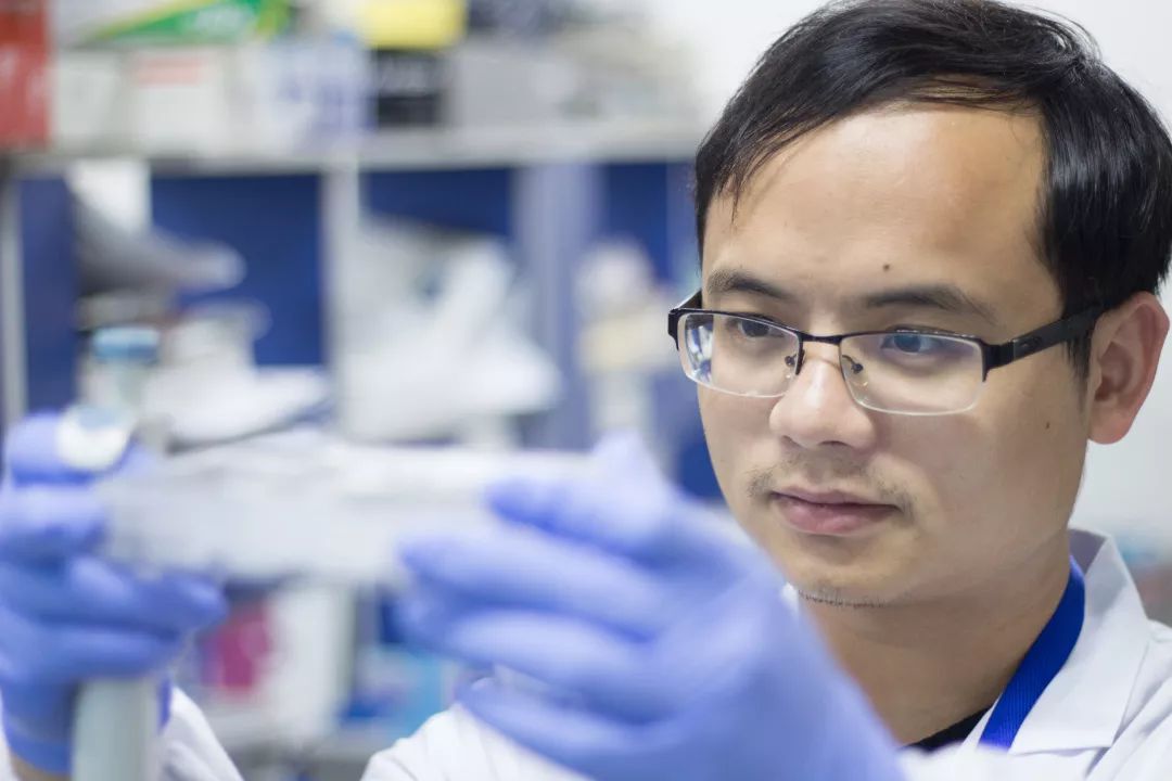 硕士博士皆推免，在国际顶尖学术期刊发表论文，这位中南博士在科研之路上不断前进