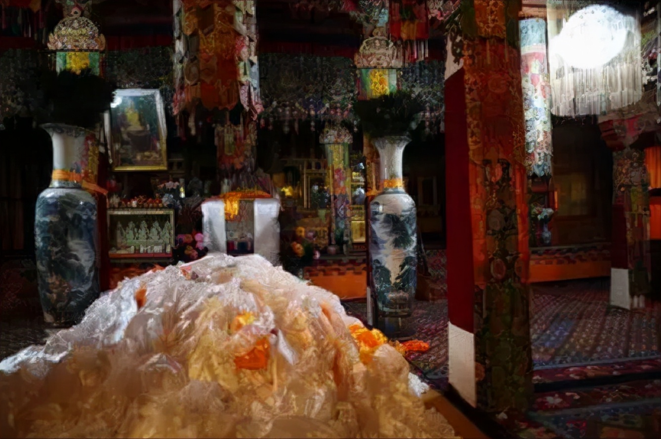 布达拉宫未解之谜:真的存在神秘八层"地宫"吗?历代高僧守护?