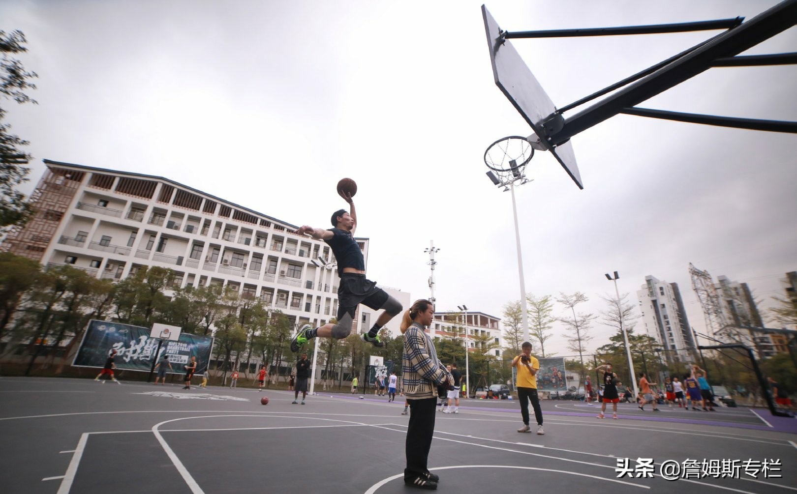 陈登星为什么不打nba(陈登星弹跳一流，为什么他不能去CBA？)