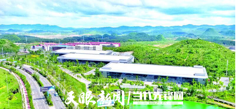 贵阳市新城职业学校（黔中山水孕育创智之城）