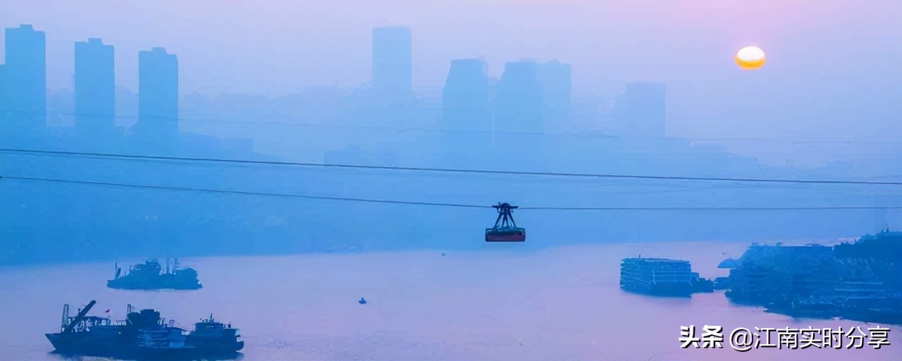 全长1166米的4A级景区，位于重庆的长江索道，三个绝佳观赏角度