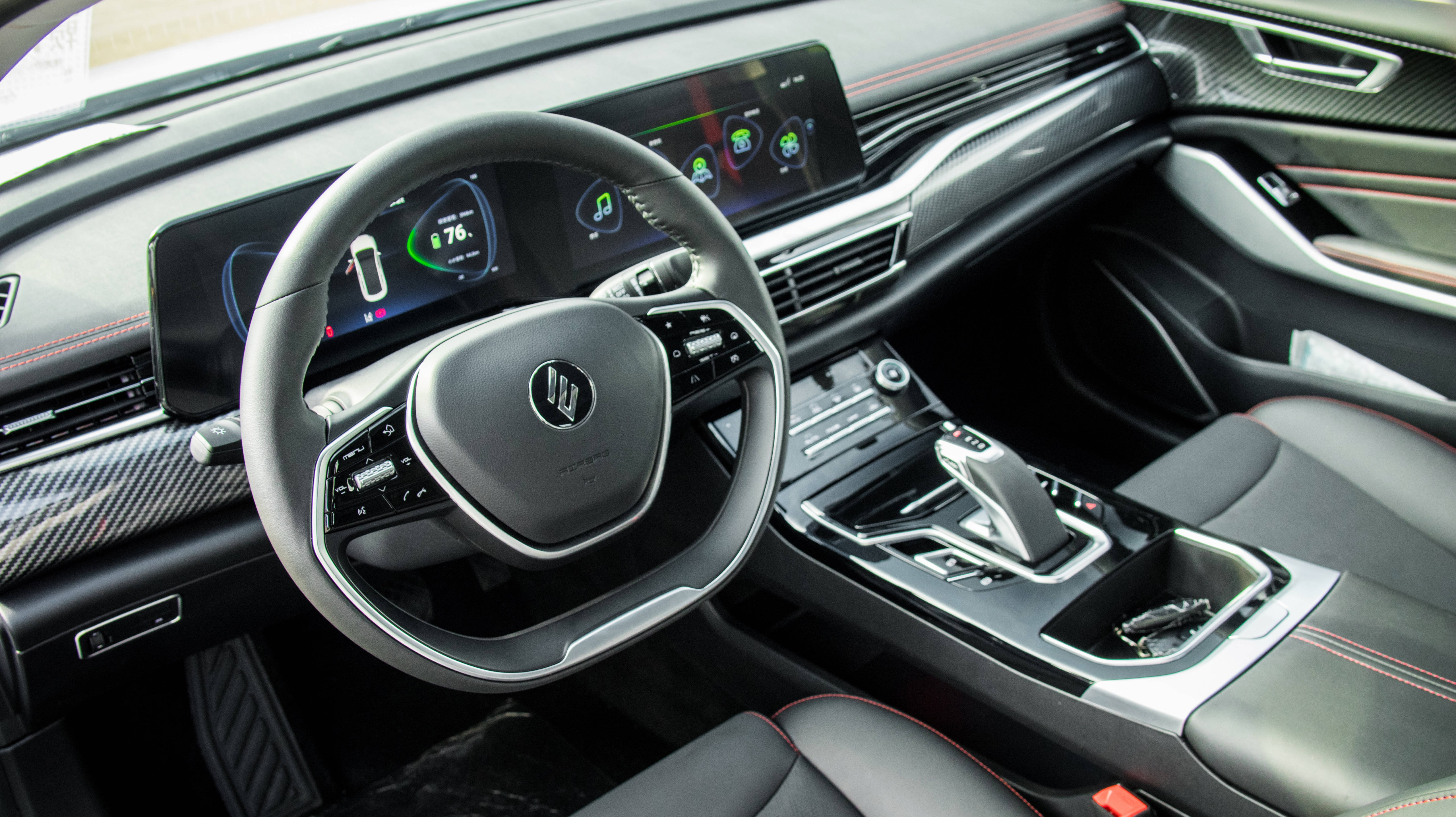 雷诺江铃羿：能否在纯电当道的时代闯出一片天