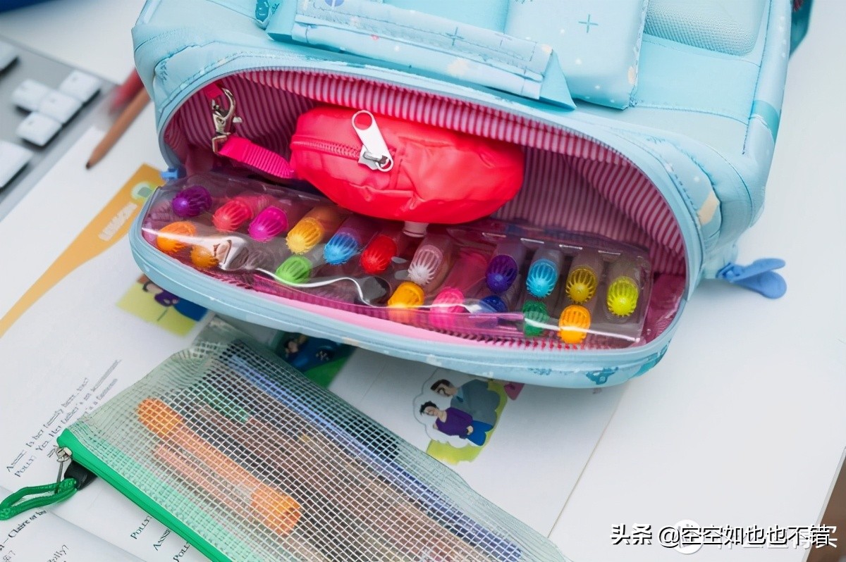 容易忽略的书包送给表妹的六一礼物，GMT“挪威小方包”上手体验