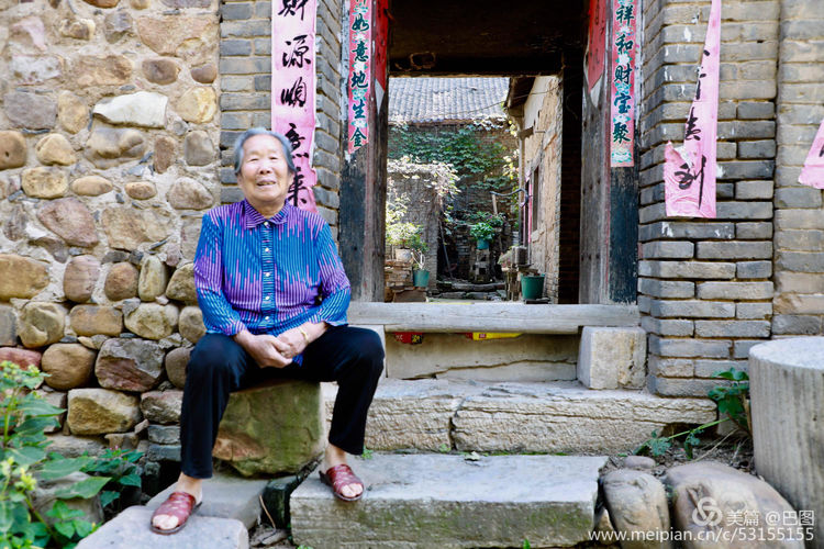 10月7日重阳节，十几首诗词100幅照片，致敬天下老年人