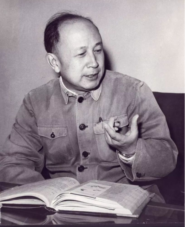 1984年钱学森力辞科协主席，会上当场发火：我不同意你们的推荐