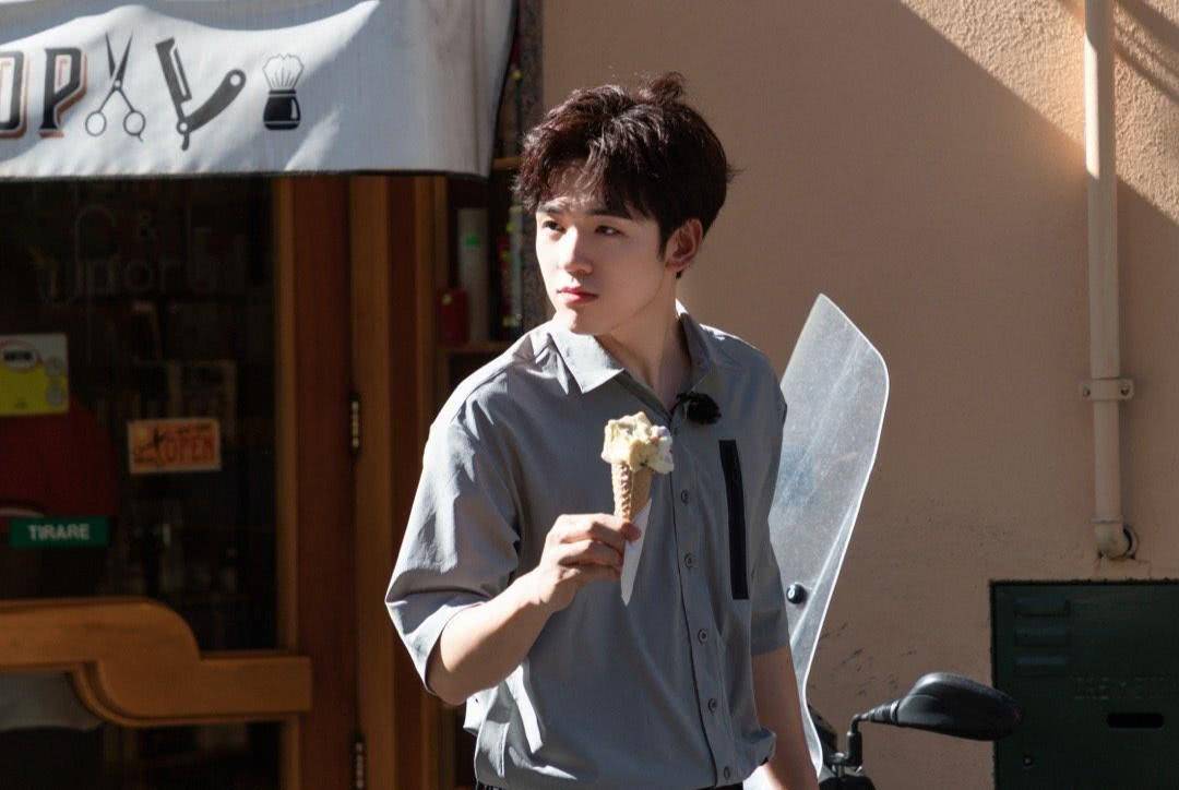 仝卓事件再度爆发，郁郁涧底松，离离山上苗，寒门学子正义何在？