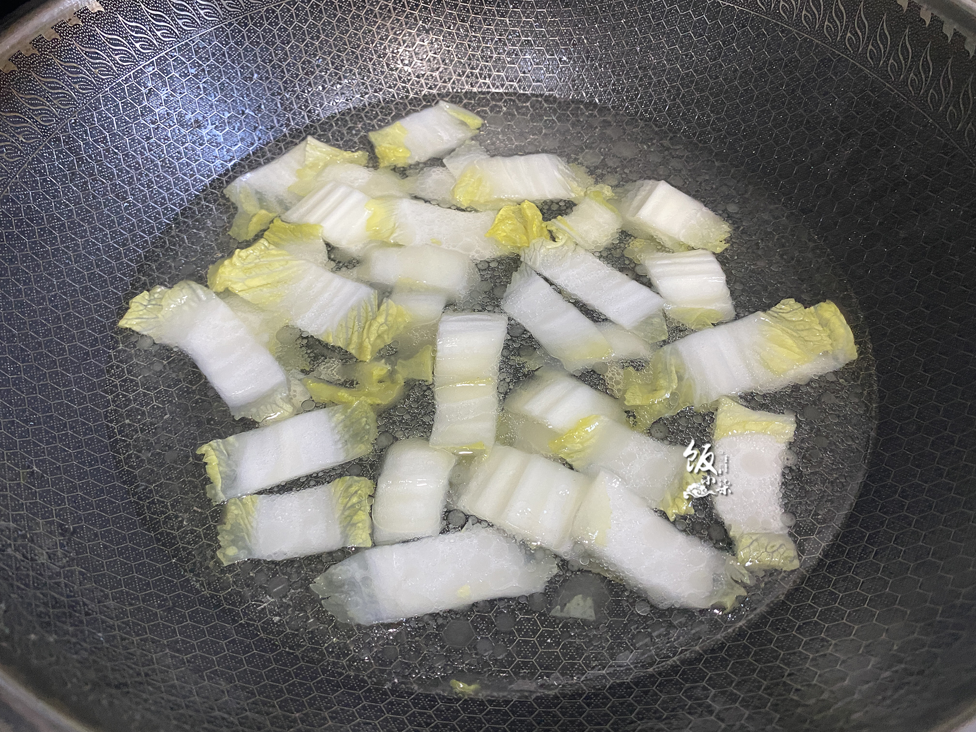 别小看这碗“白菜豆腐汤”，入秋后常喝，补充营养，强过人参汤