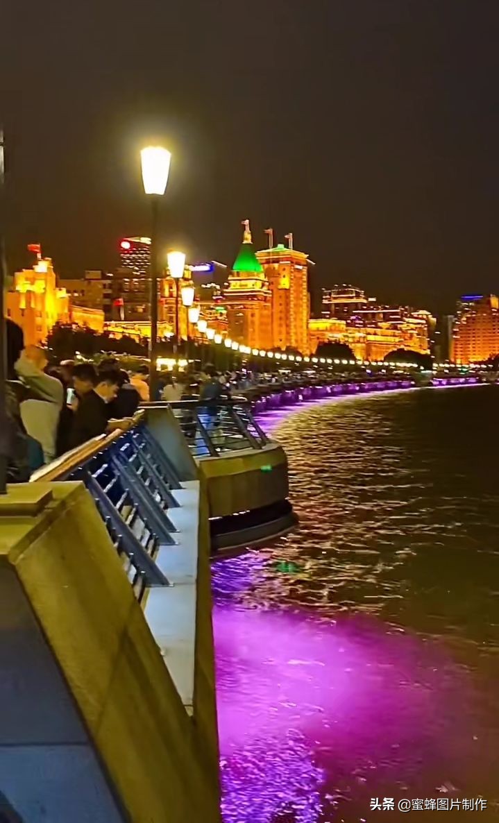 壁纸美图，上海滩美丽的夜景令人陶醉