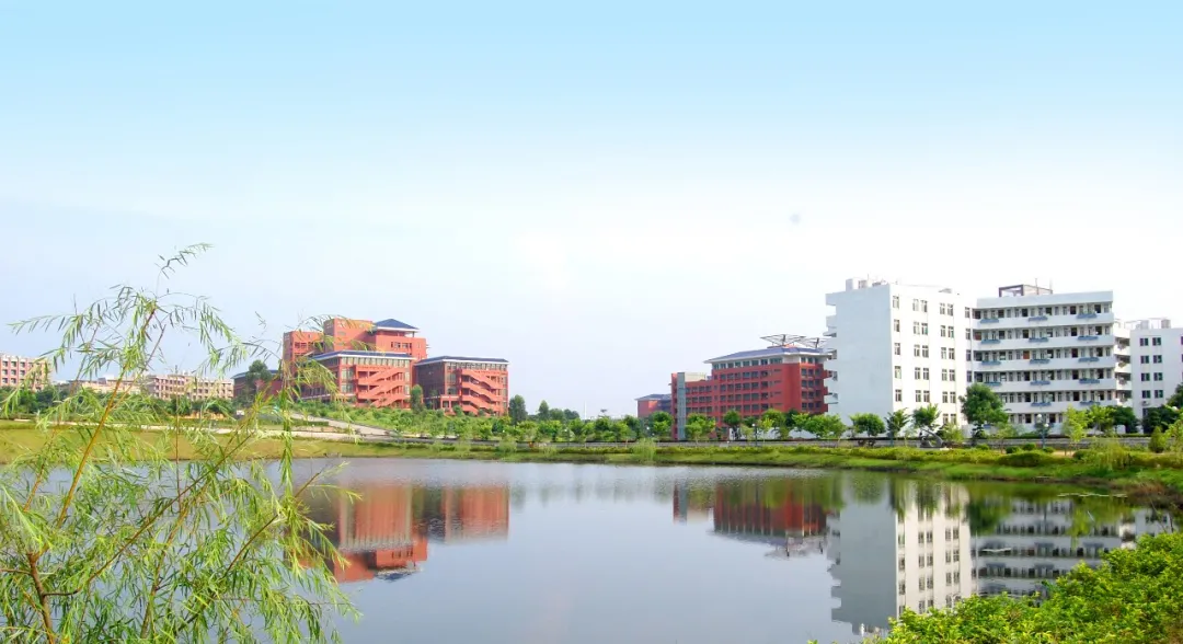 补填志愿:广州华立科技职业学院49个热门专业任选,还可以专本连读