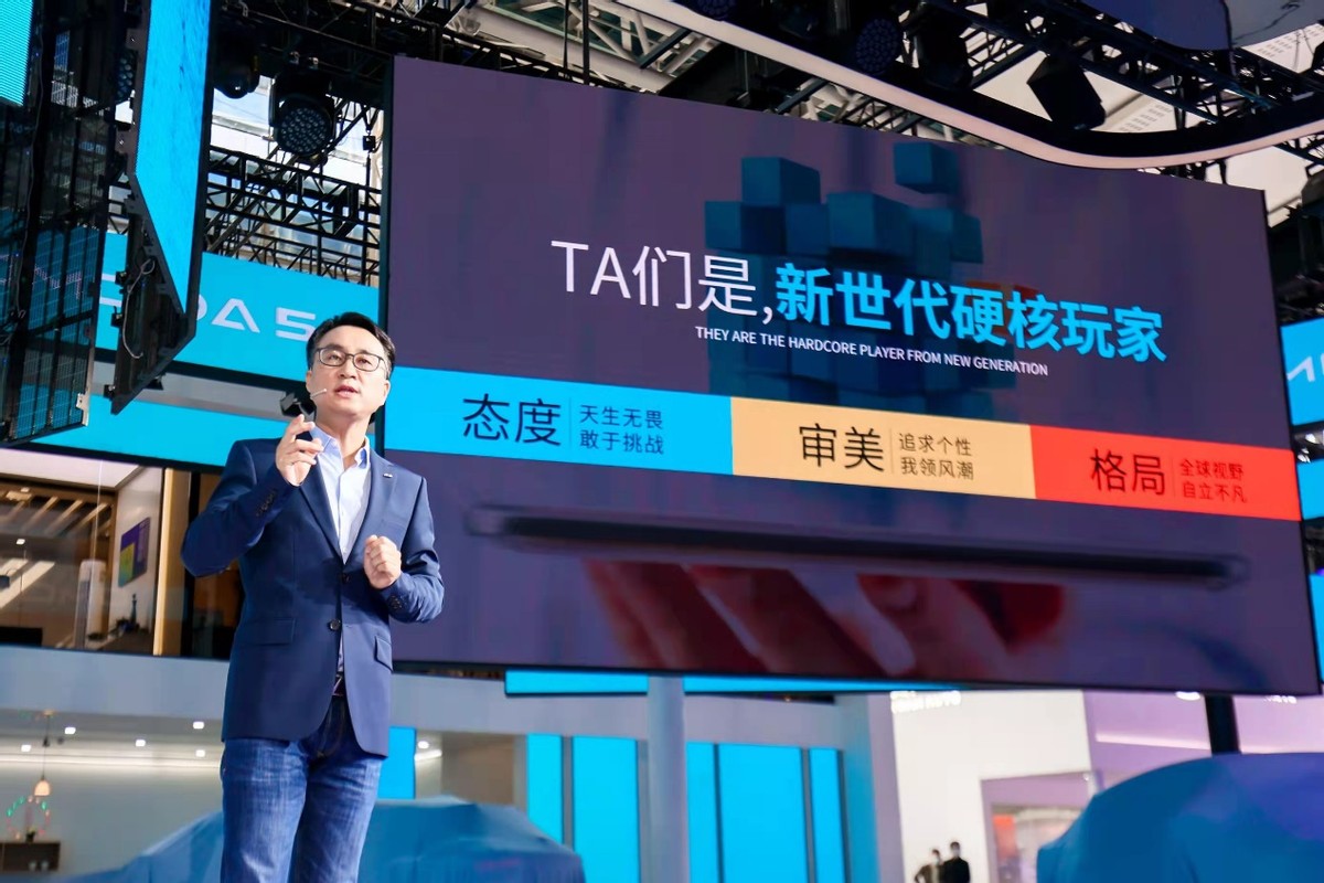 奇瑞全新系列首款力作OMODA 5亮相 为“新世代硬核玩家”而生
