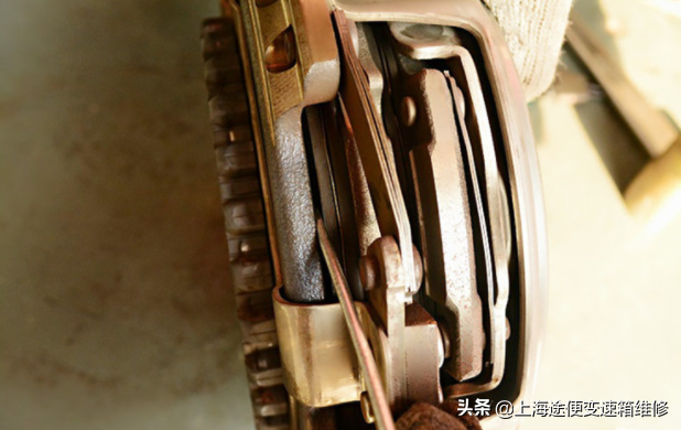 关于高尔夫双离合变速箱的故障，老司机都是这样解决的