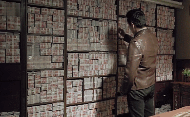 他是"最硬书记",曾先后斩获影帝和视帝,今63岁夫妻恩爱且幸福