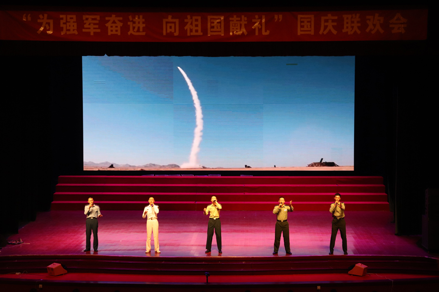 献礼华诞 | 解放军及武警部队“双节”晚会大联欢