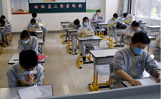 高考出成绩后才发现，住校和走读差别很大，家长：还好当初没选错