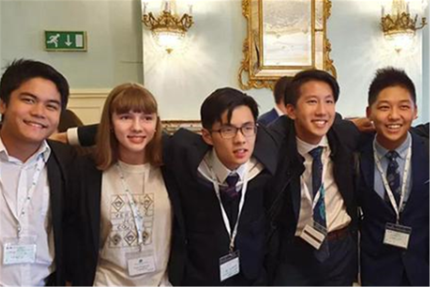 清华学霸撞脸刘昊然酷似周杰伦，入选最强本科生，初中时就不一般