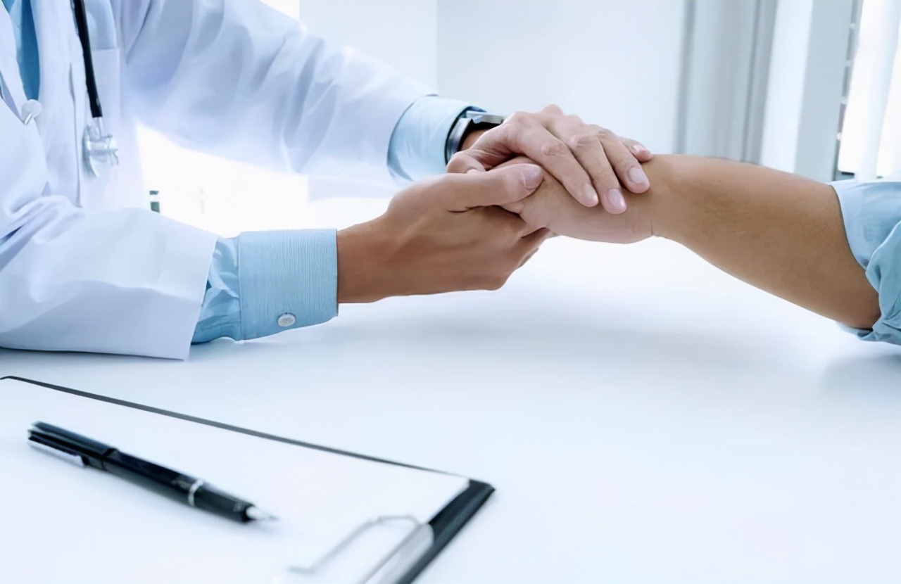 皮肤反复出现“瘙痒”？要重视！或与这4种因素有关，你需要了解