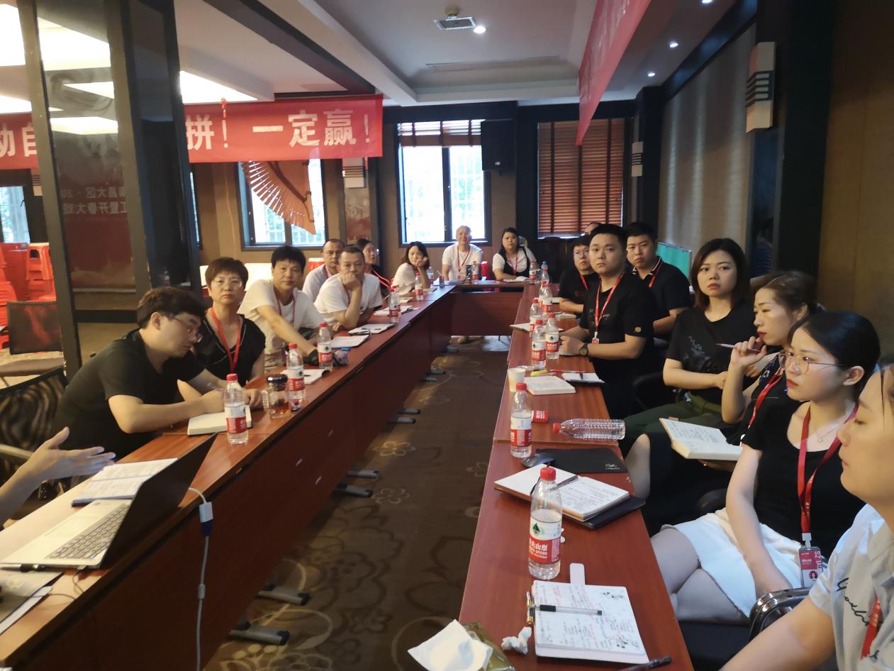 家装咨询培训，选择大易咨询装饰培训升级4.0装修公司全面升级