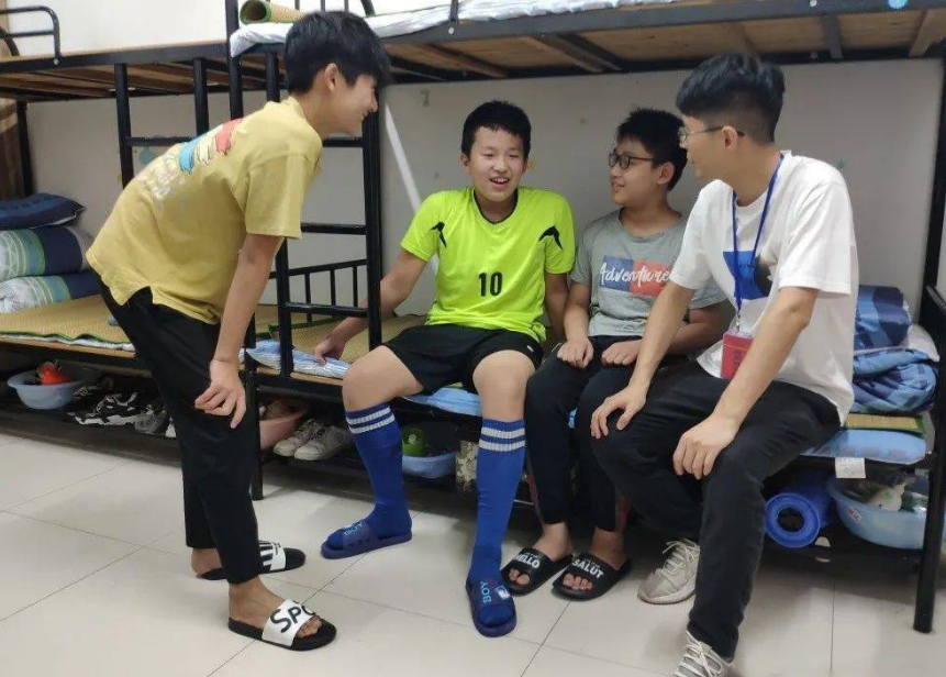 可以让孩子去寄宿学校吗？班主任直言：有能力别让孩子去