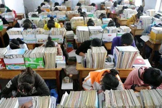 我就是非典那年参加高考，做了史上最难数学卷的考生