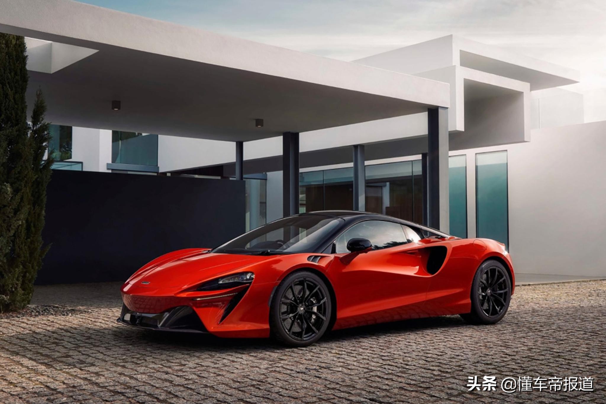 新车 </p><p>　　 直面法拉利SF90 Stradale？阿斯顿·马丁Valhalla量产版发布