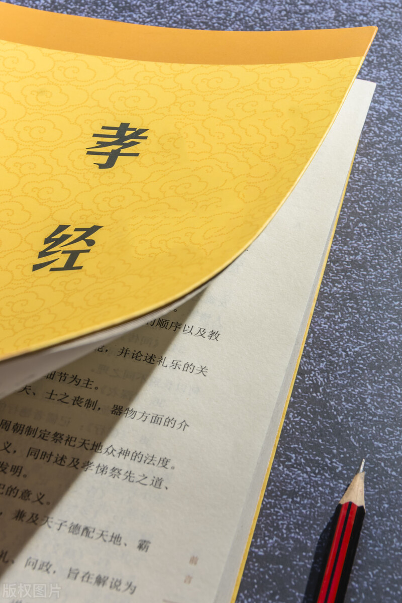 儿子辱骂70岁母亲脏话连篇，母亲良言如刀，直戳儿子心窝
