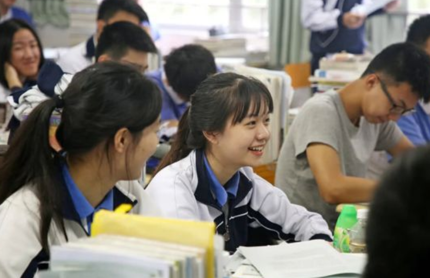 新高考选科的“最优组合”，专业覆盖面广易拿高分，赋分优势明显