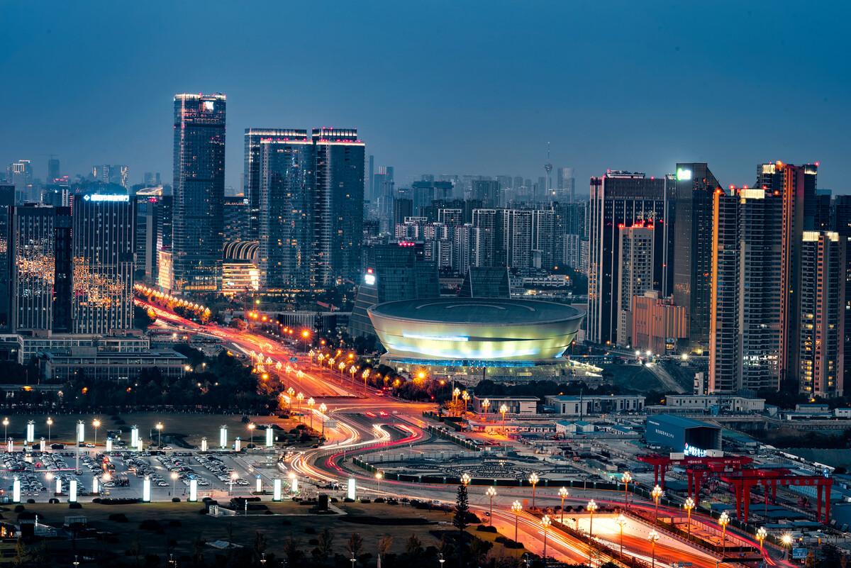 四川十大城市最新排名:宜宾第六,泸州领先德阳,广安乐山入围