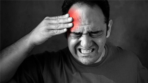 同样是喝酒，为什么有时候喝完会头疼？上头是因为酒的质量差吗