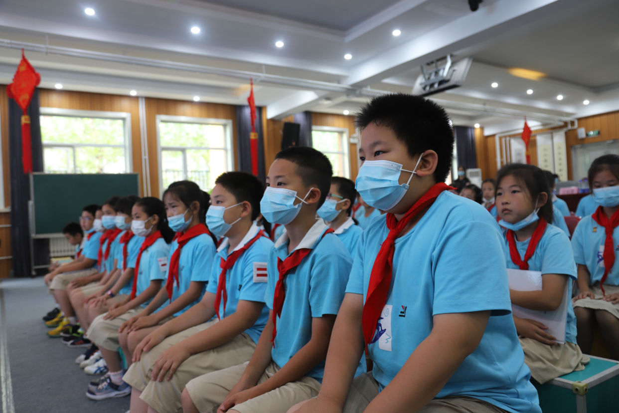 这就是中国力量！北京市京源学校小学部举行军事专家进校园