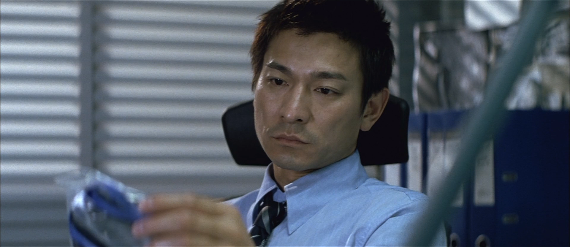 与刘建明的结局相比,陈永仁的结局才是善终,深度解析《无间道》