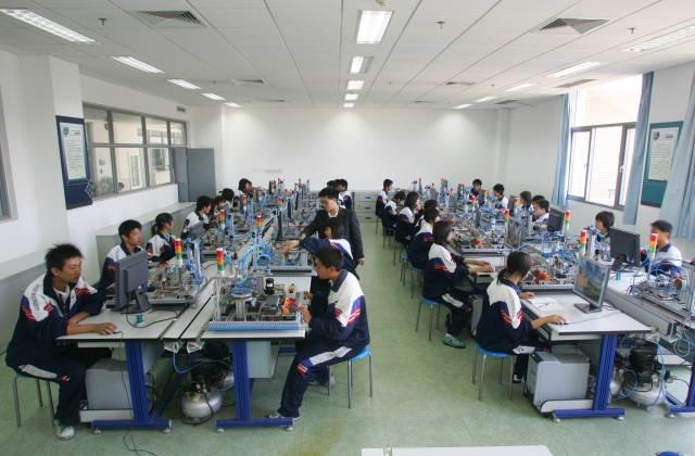 这四所专科院校，教学质量一点都不差，就业前景和985高校一样