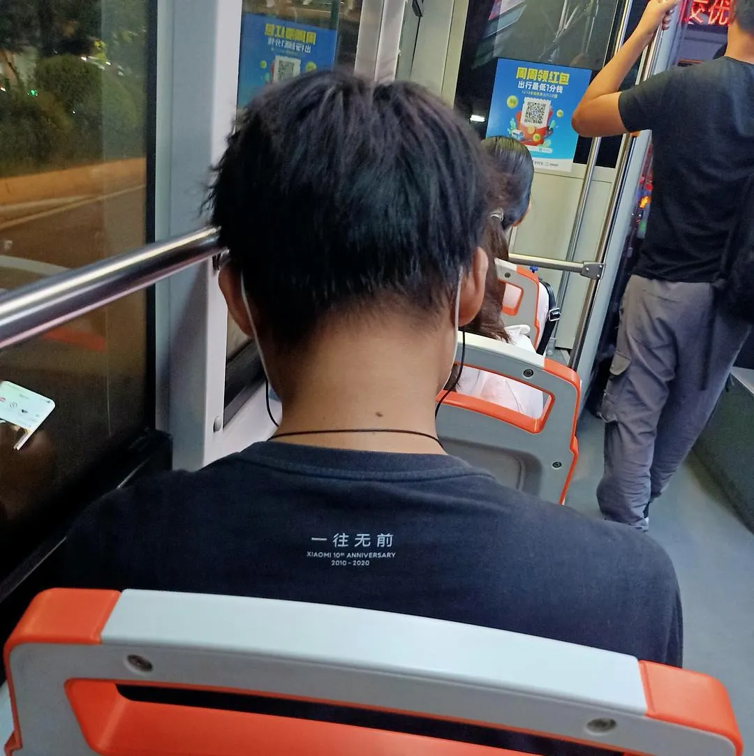 这些衣服的slogan不止酷,还有态度