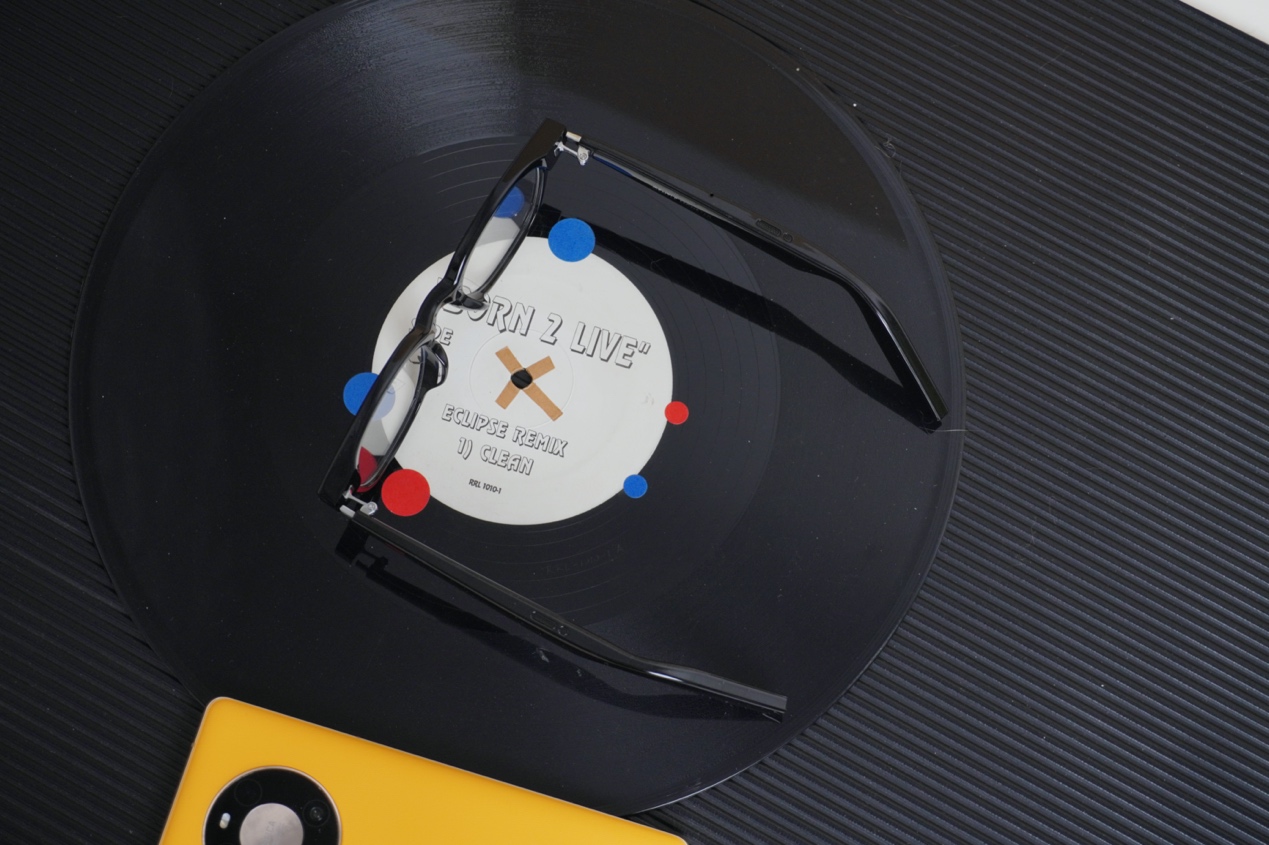 好的智能眼镜应该是什么样子？华为GM智能眼镜二代交出高分答案