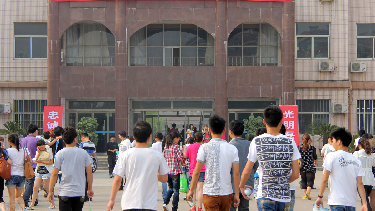 春季高考可以上本科吗？在部分省市有机会，但报考专业受限太多