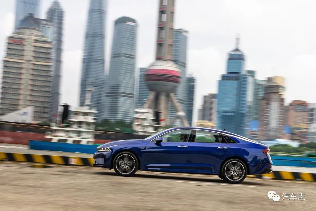 包牌价仅16.18万起的起亚K5凯酷正式上市，诚意有多少？